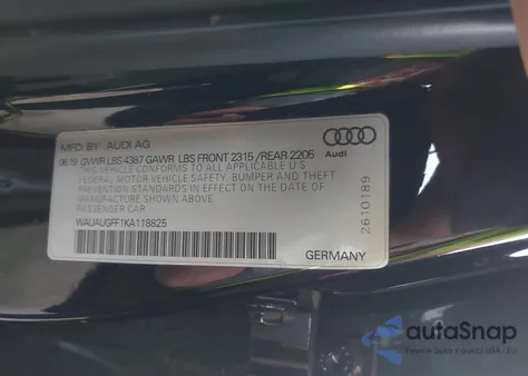 2019 Audi A3 40 Premium/40 Titanium Premium z USA, uszkodzony, nr VIN WAUAUGFF1KA118825